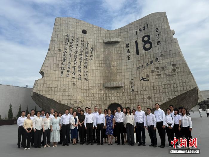 爱游戏体育